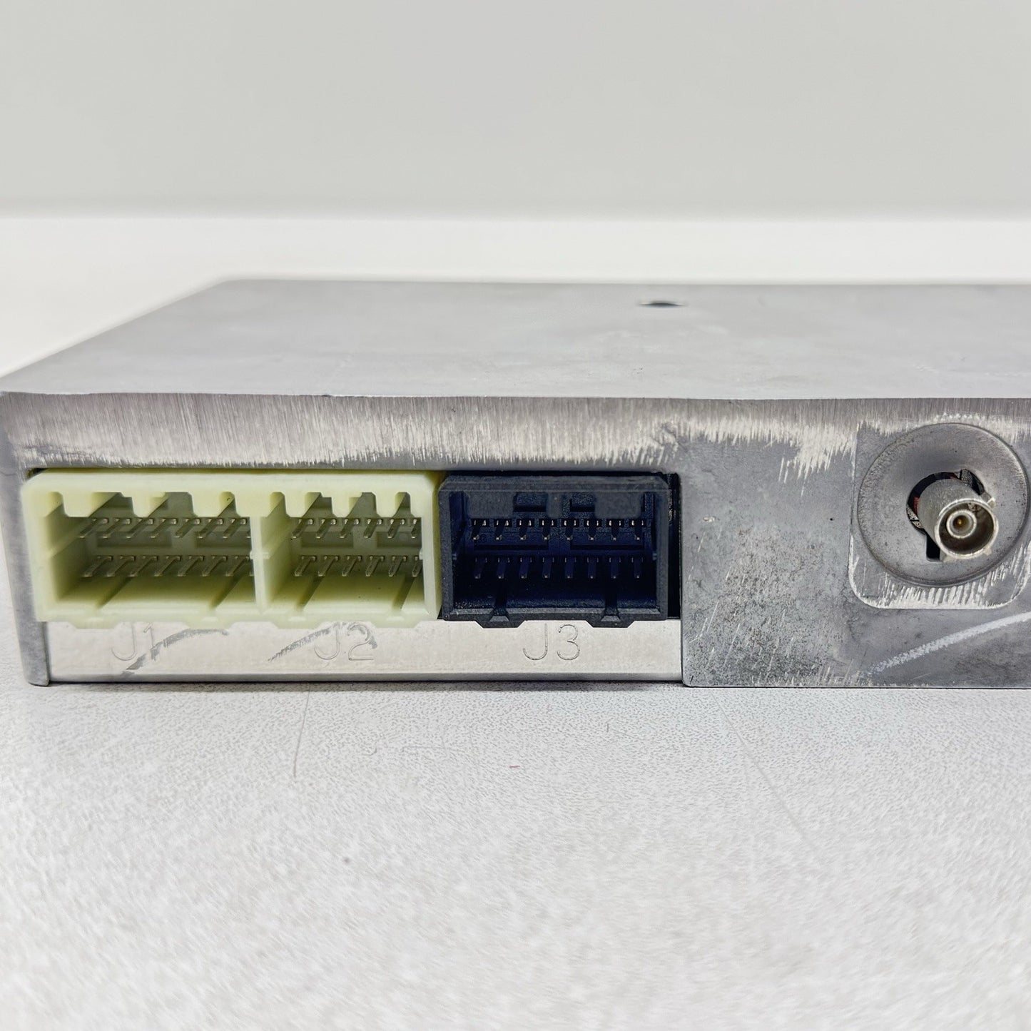 13-14 Chevrolet Camaro ZL1 SS Onstar Communication Interface Module 22903686 OEM