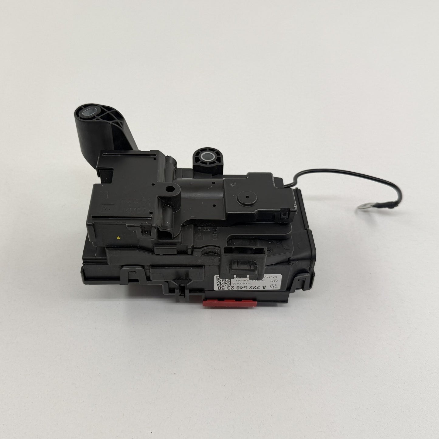 2014-2017 Mercedes-Benz S550 W222 Engine Bay Fuse Relay Junction Box OEM