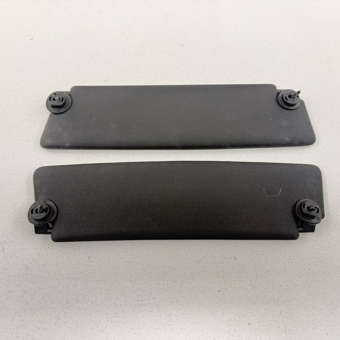 08-15 Audi TT Convertible Sunvisor Sun Visor Shade Pair Left & Right Black OEM