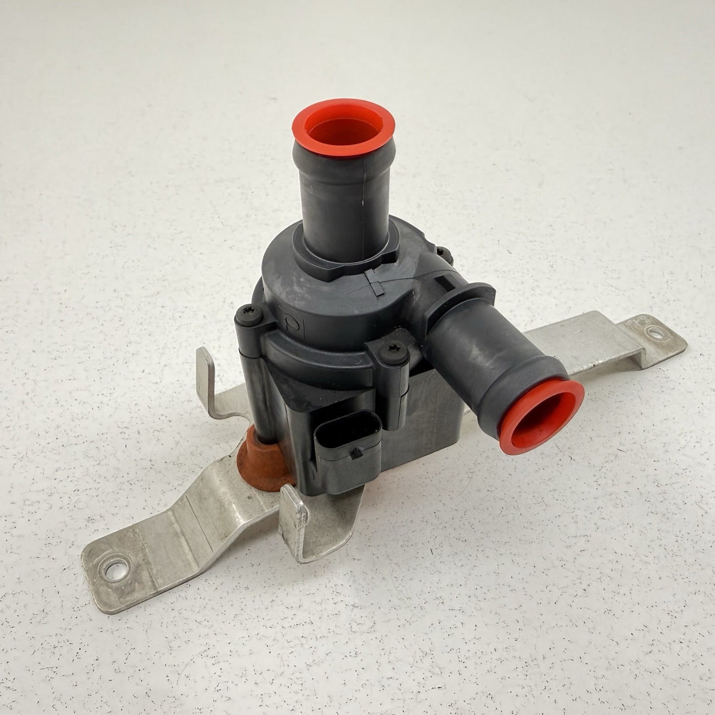 17-23 Audi R8 Auxiliary Coolant Water Pump With Bracket 06H121601N OEM