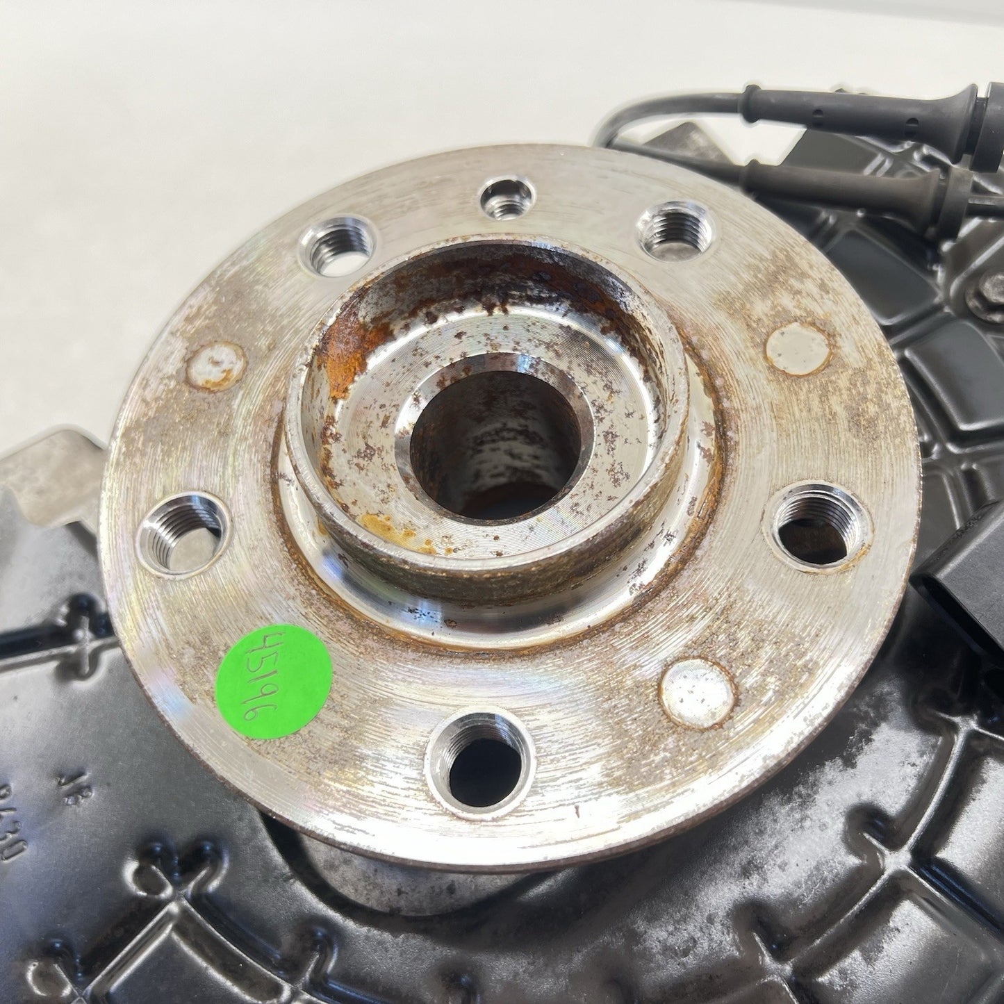 17-24 MASERATI GHIBLI LEFT FRONT SPINDLE KNUCKLE HUB BEARING RWD 670039063 OEM