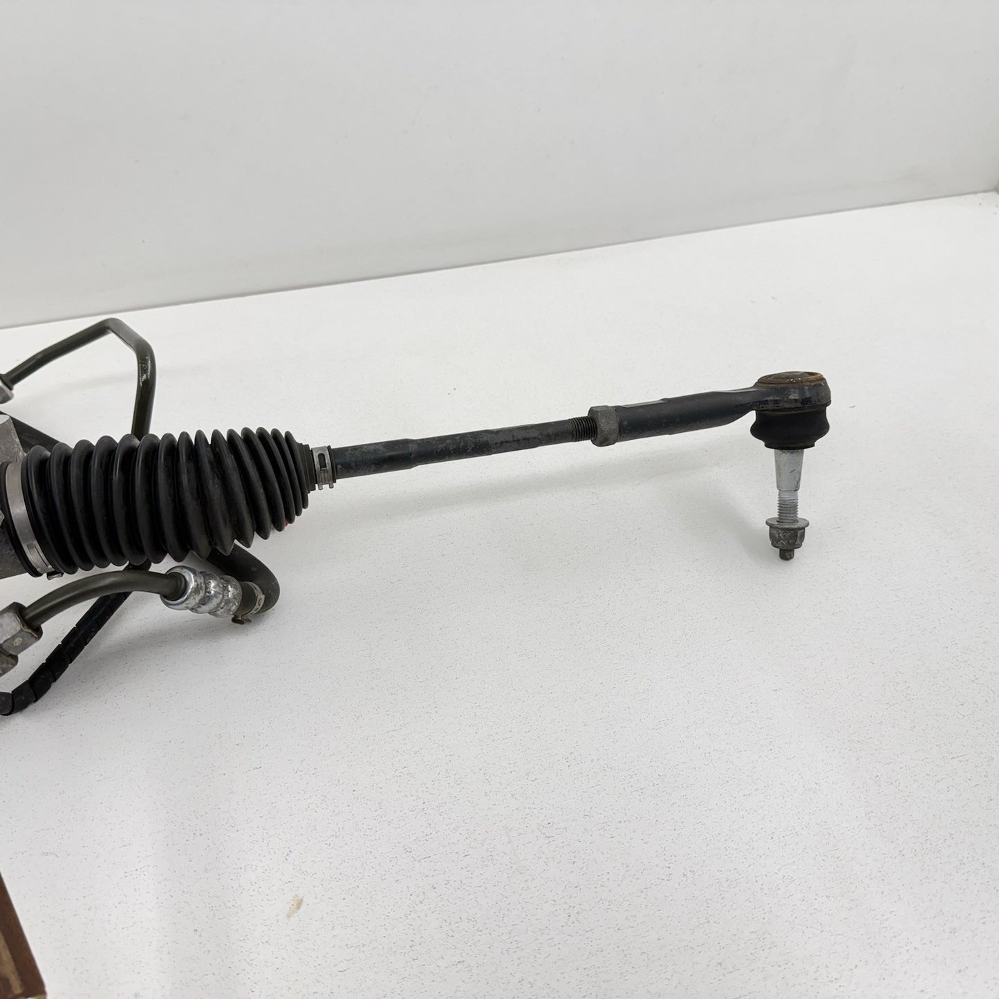 10-11 Chevrolet Camaro SS Hydraulic Steering Gear Box Rack And Pinion OEM