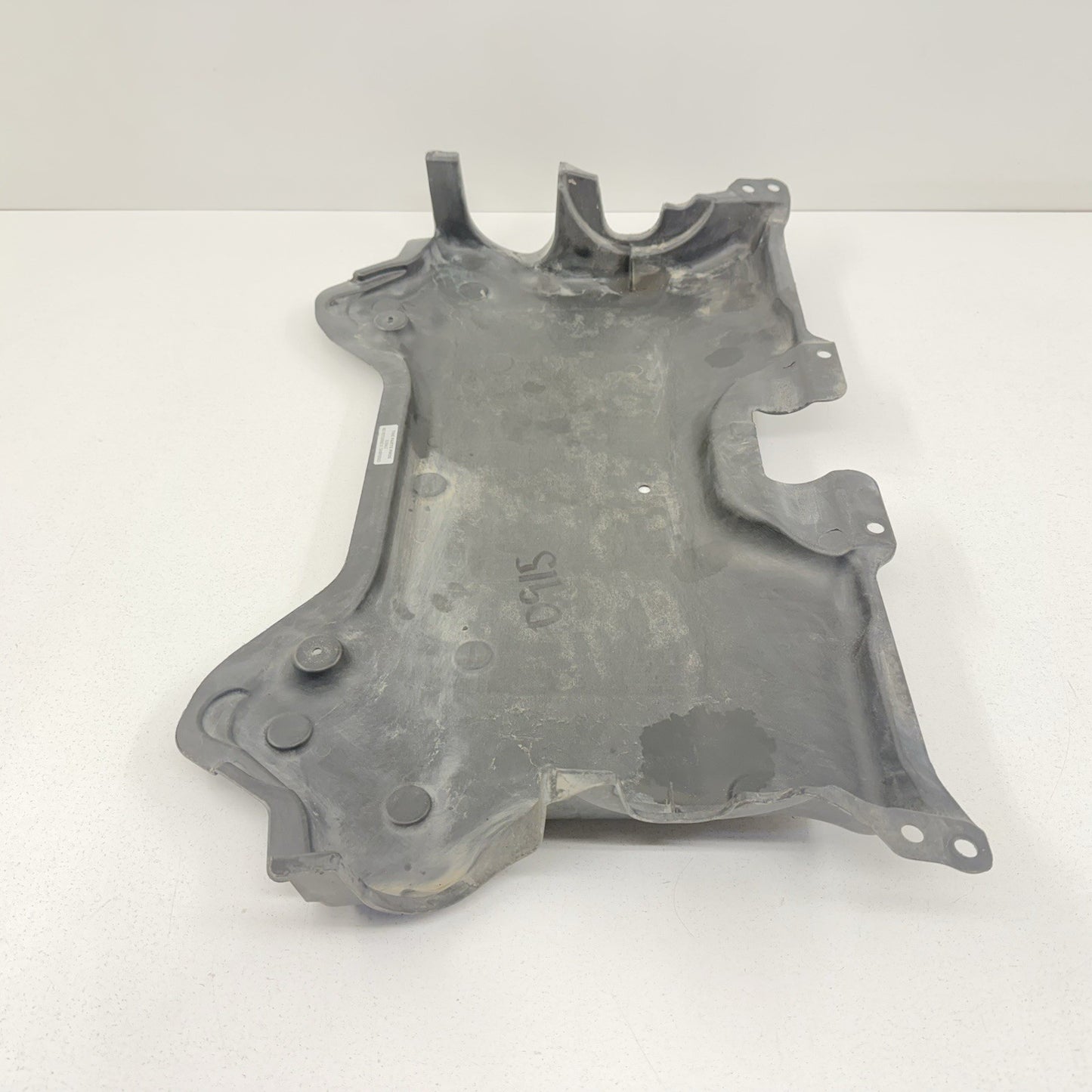 12-18 Mercedes W218 CLS550 Front Under Engine Splash Shield Guard 2125241530 OEM