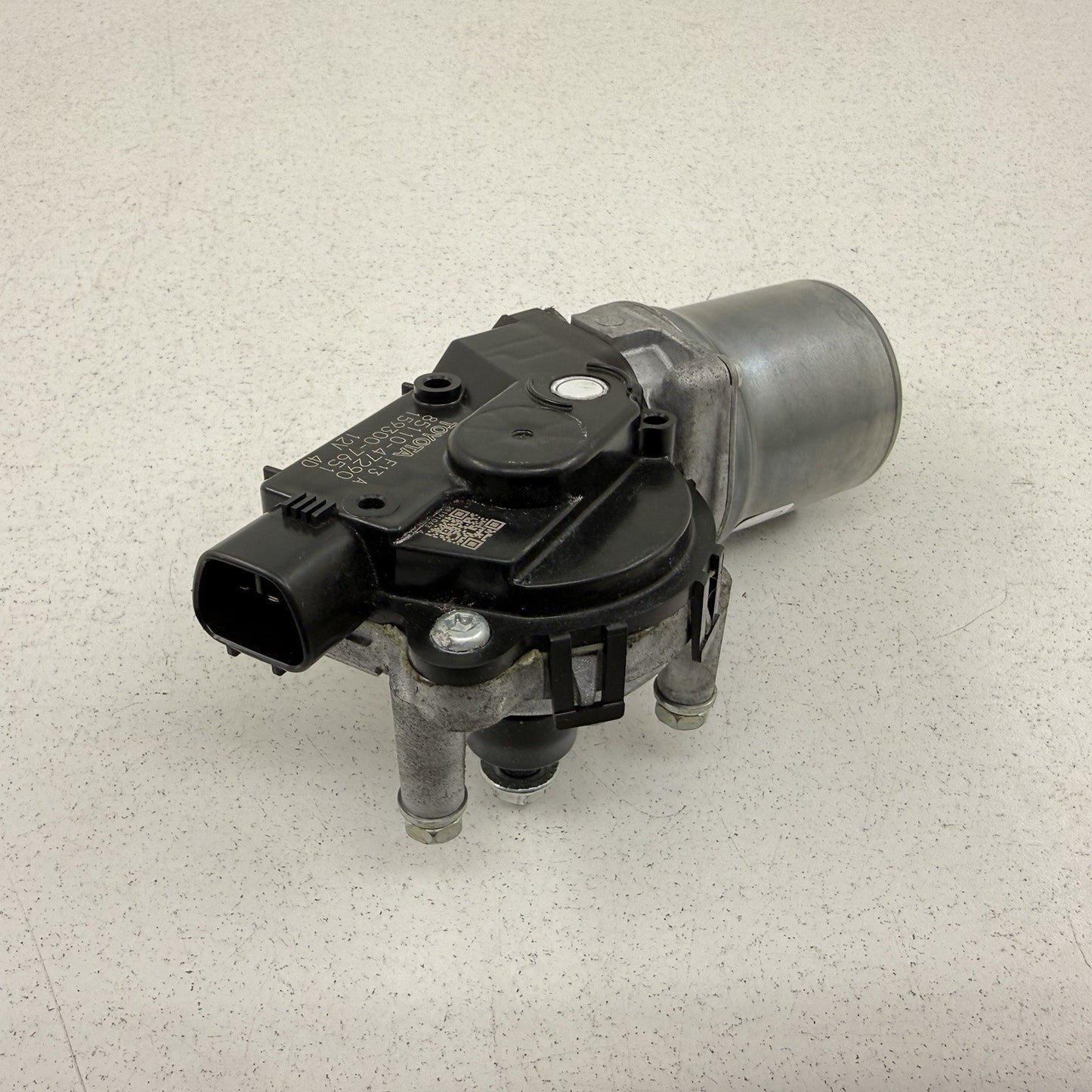 16-22 Toyota Prius / Prius Prime Front Windshield Wiper Motor 85110-47290 OEM