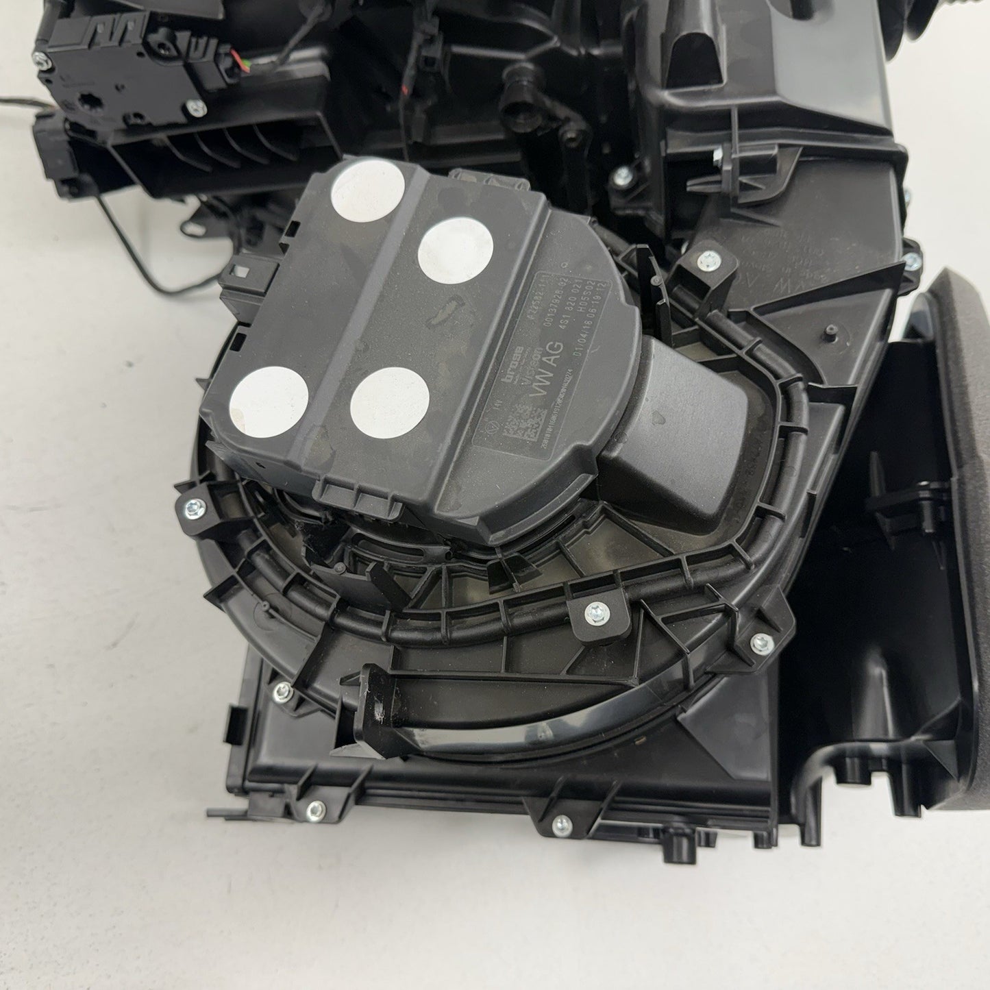 17-23 Audi R8 HVAC Box Heater Core Blower Motor Housing 4S1820005B OEM