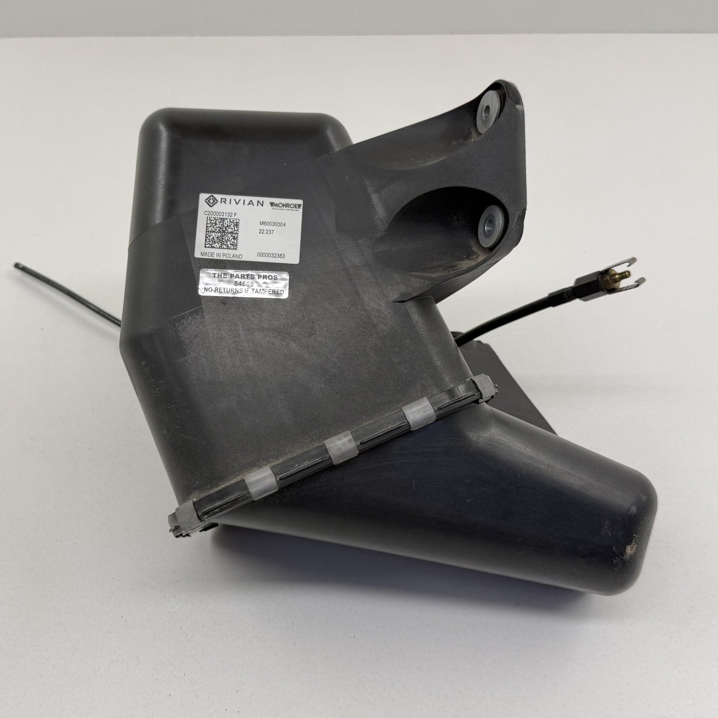 2022-2024 Rivian R1S R1T Air Suspension Air Reservoir Tank C200003132-F OEM