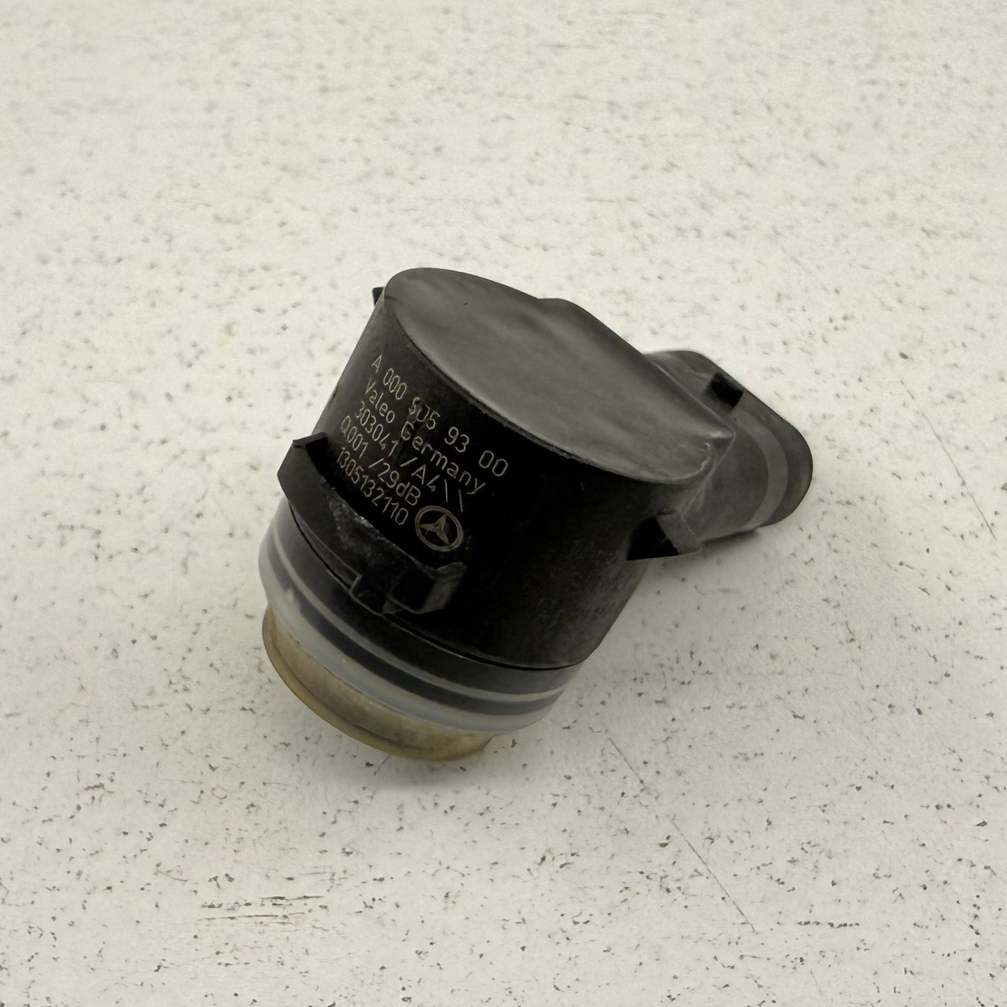 14-16 Mercedes W212 E350 PDC Parking Sensor Black A0009059300 OEM