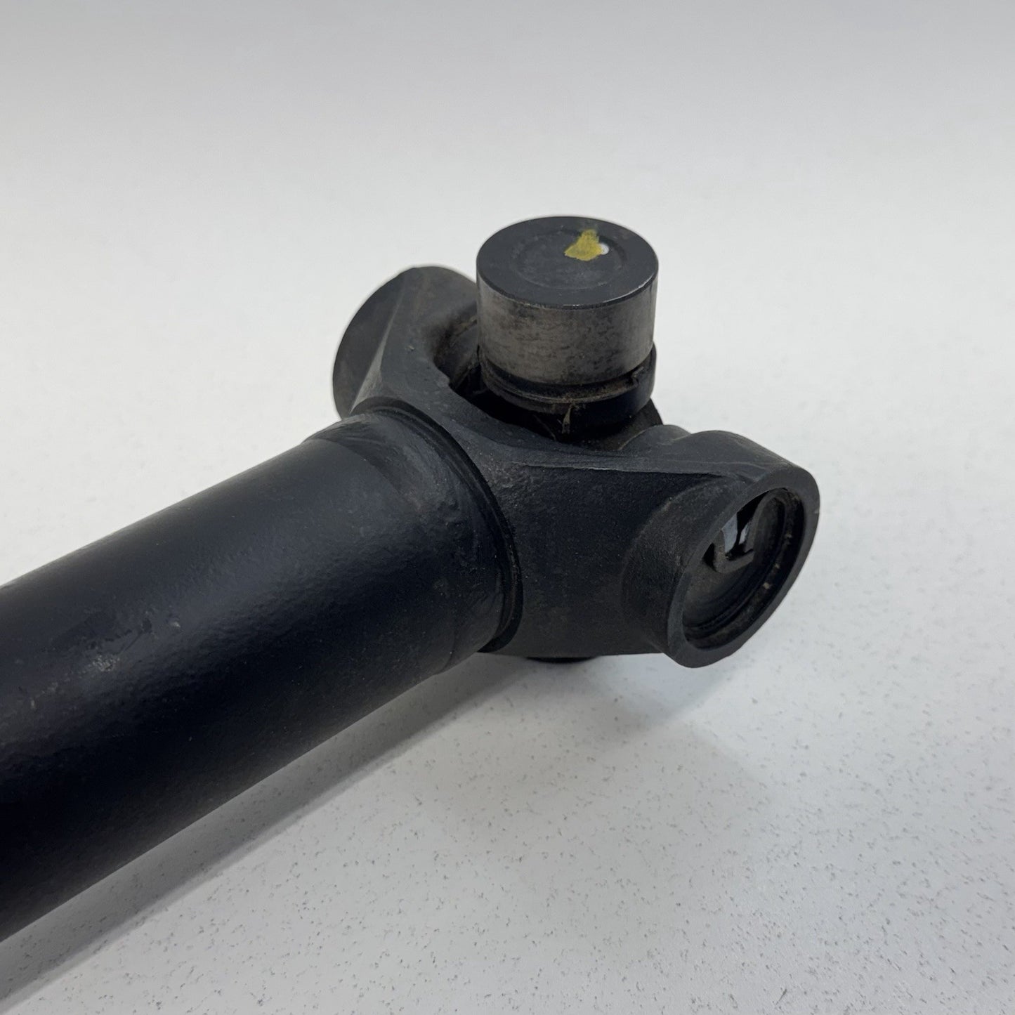 20-25 Silverado Sierra 2500 3500 Front Driveshaft Drive Shaft 87828755 OEM