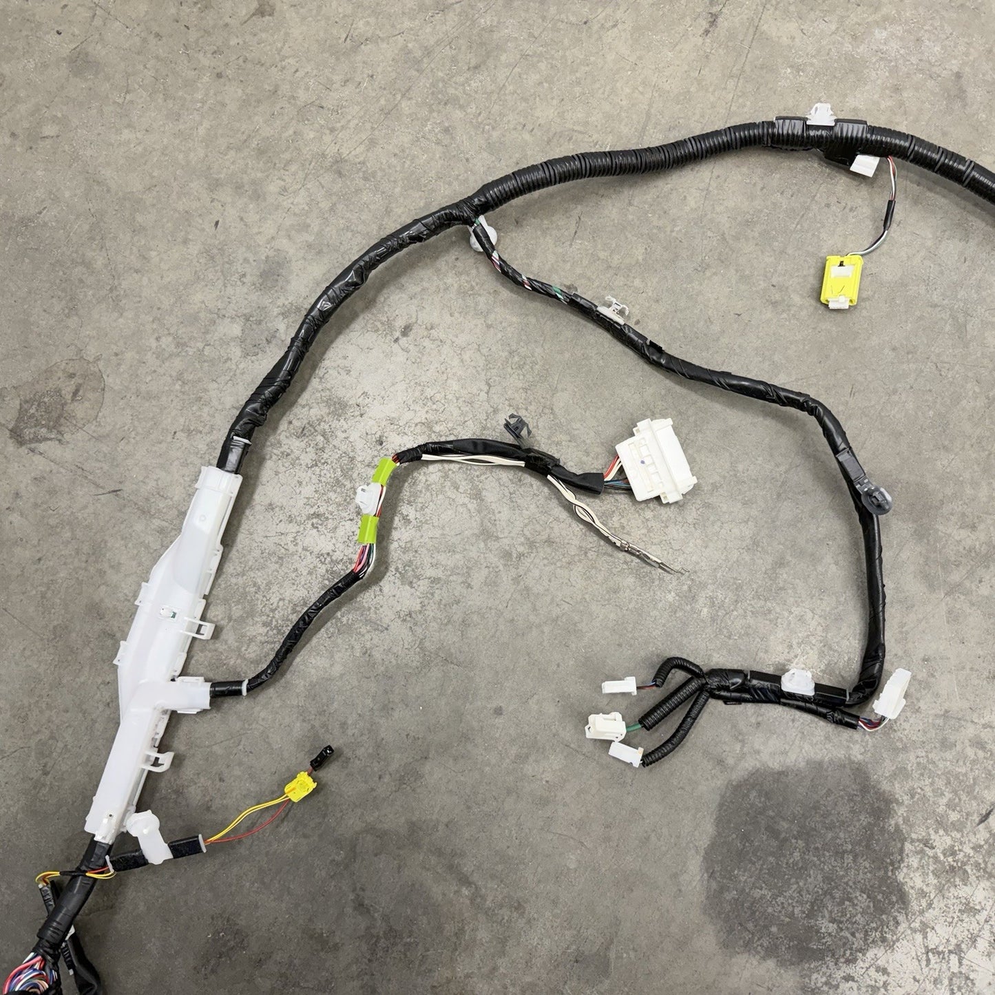2020 Toyota Prius Prime Chassis Main Body Wiring Harness OEM