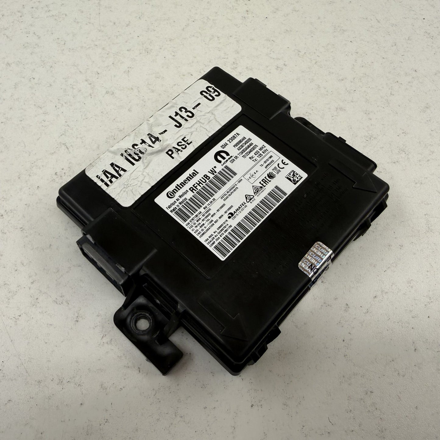 2021 Dodge Durango Keyless Entry Receiver Hub RF Control Module 68509804AB OEM