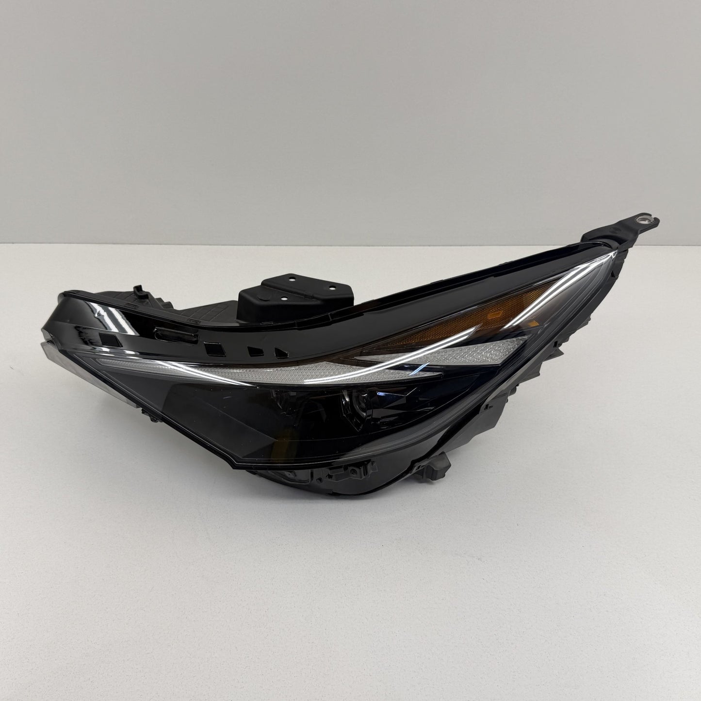 2022-2023 Hyundai Elantra N Driver Left Front Headlight Lamp 92101-IB040 OEM