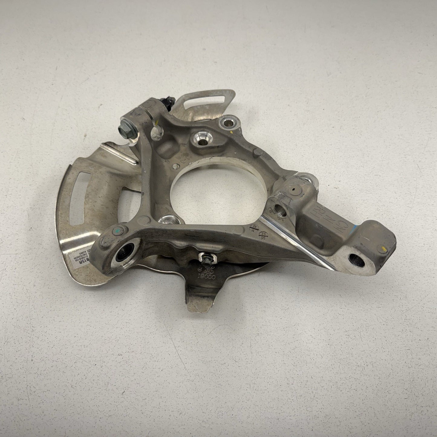 22-26 Hyundai Elantra N Passenger Right Front Spindle Knuckle Hub OEM