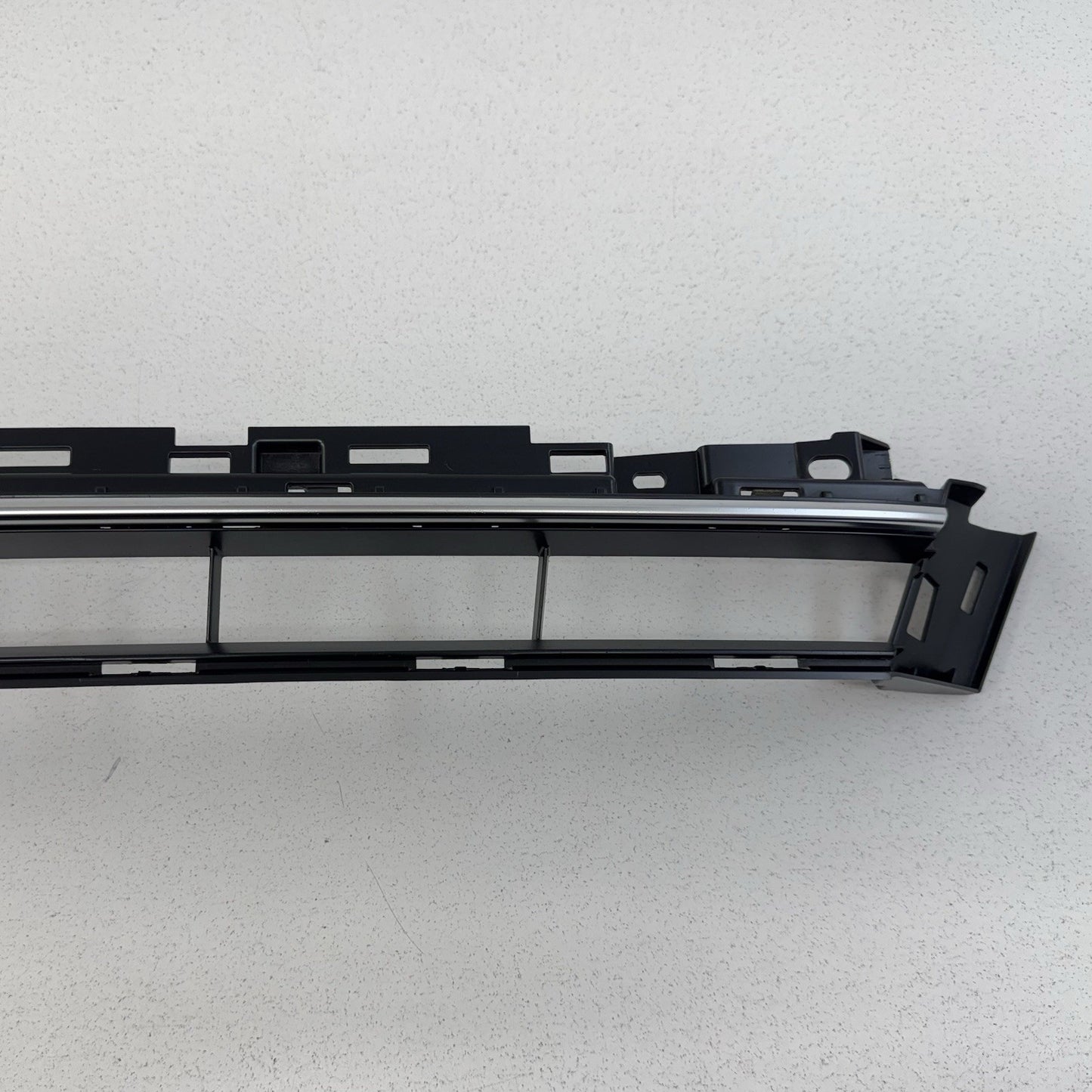 18-19 Audi S5 Front Bumper Lower Center Grille Grill 8W6807683A OEM