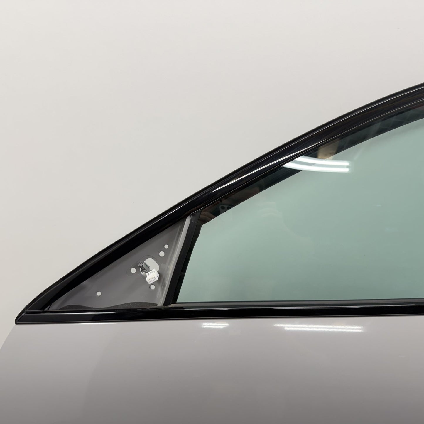 2022-2026 Hyundai Elantra N Driver Left Front Door Shell Complete W/ Glass OEM