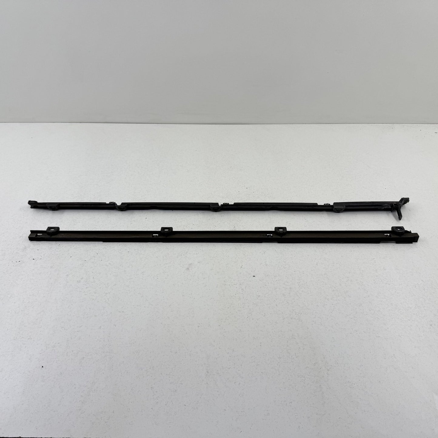 2014-2018 Bentley Flying Spur Driver Left Side Skirt Rocker Panel Cover Trim OEM