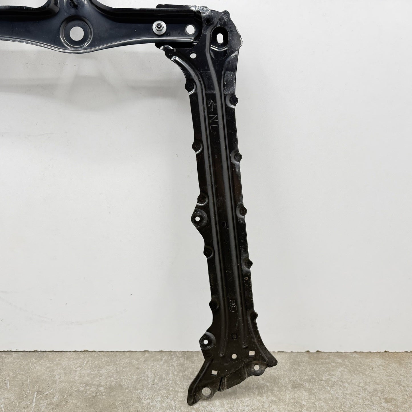 21-26 Lexus IS300 IS350 Rear Crossmember Center Brace With Mount Brace Pair OEM
