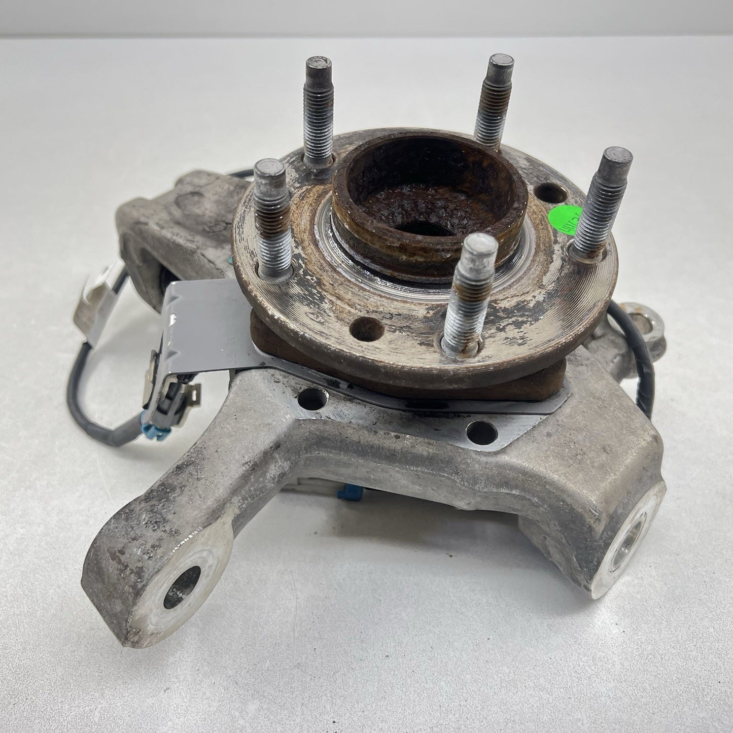 01-04 CORVETTE C5 Z06 LEFT FRONT SPINDLE KNUCKLE HUB WITH CONTROL ARM SET OEM