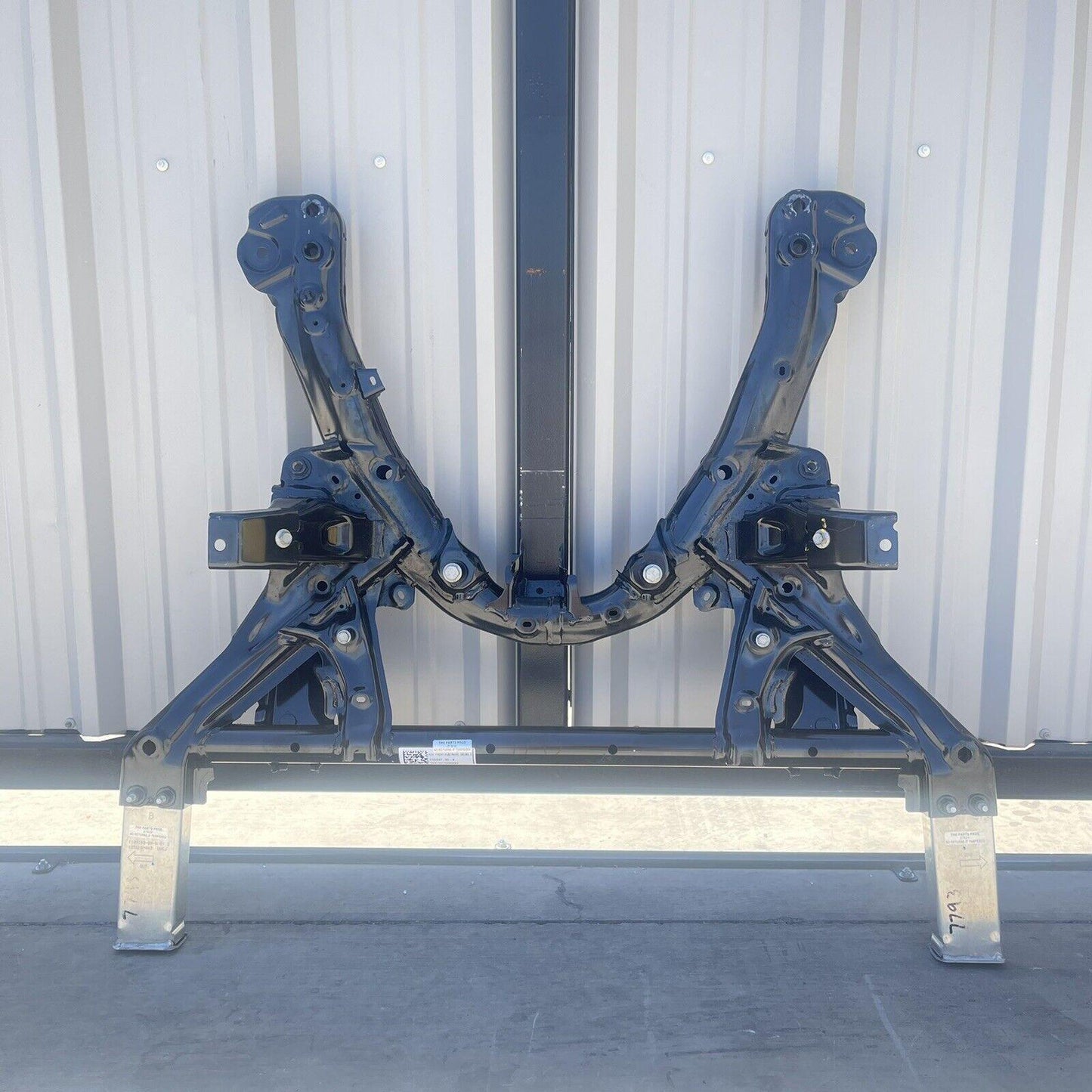 17-22 TESLA MODEL 3 AWD FRONT SUSPENSION CRADLE ENGINE SUBFRAME CROSSMEMBER OEM