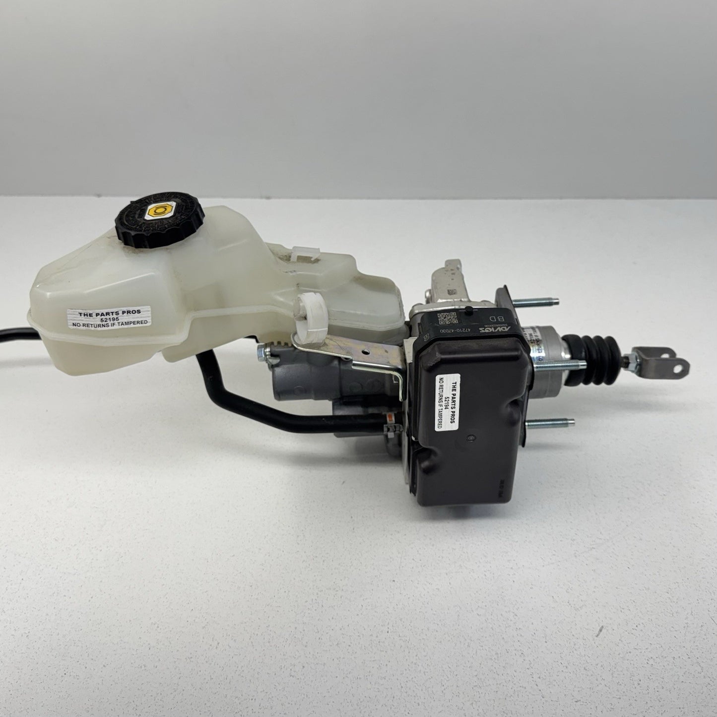 17-20 Toyota Prius Prime Brake Booster With Master Cylinder 47210-47D30 OEM