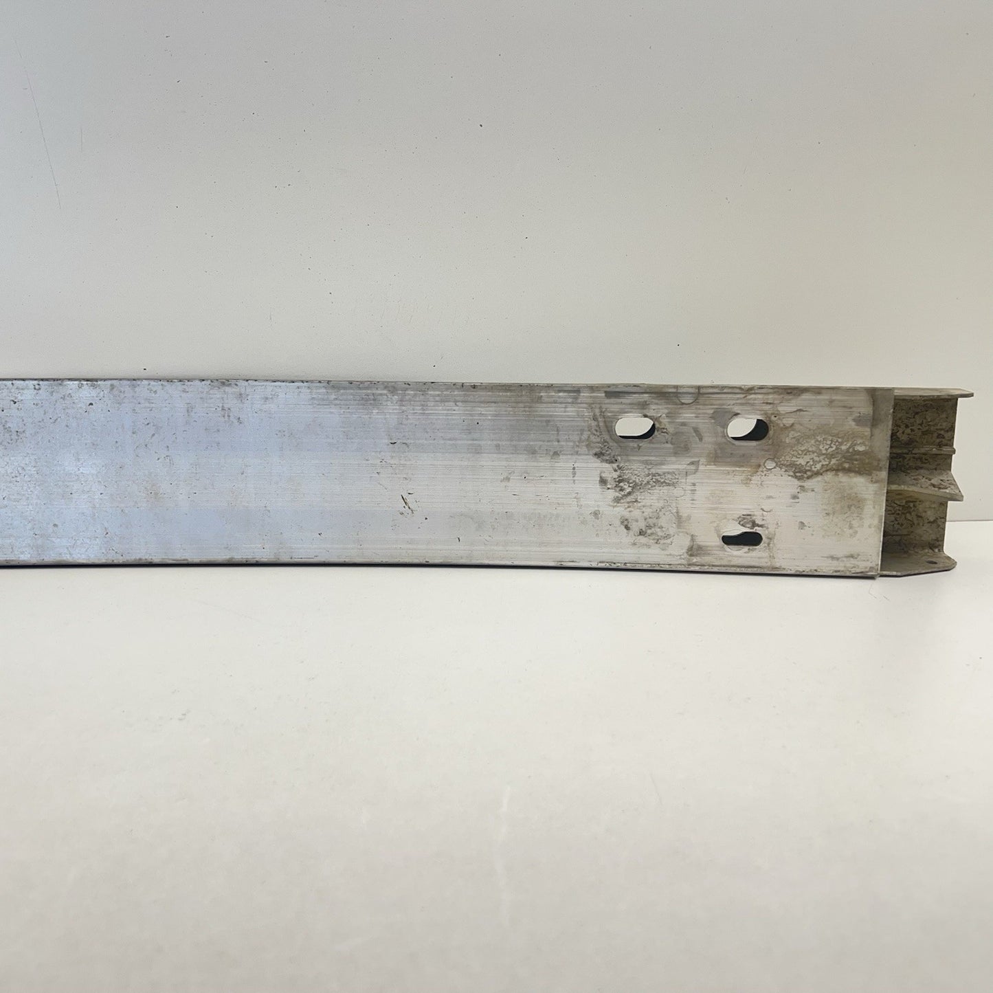 15-23 DODGE CHALLENGER REAR BUMPER REINFORCEMENT BAR IMPACT ABSORBER OEM