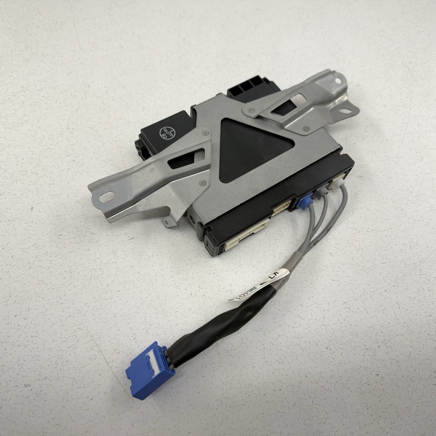 17-22 Toyota Prius / Prius Prime Telematics Transceiver Control Module OEM
