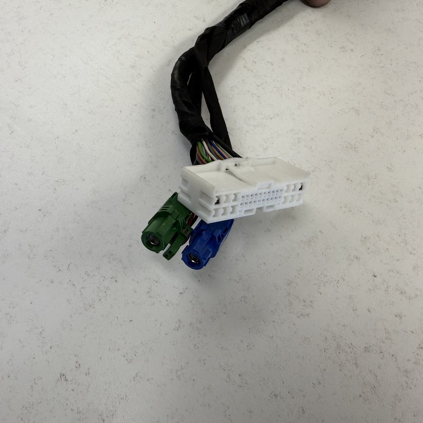 2022-2024 Rivian R1S Dashboard Instrument Panel Wiring Harness PT00417192-D OEM