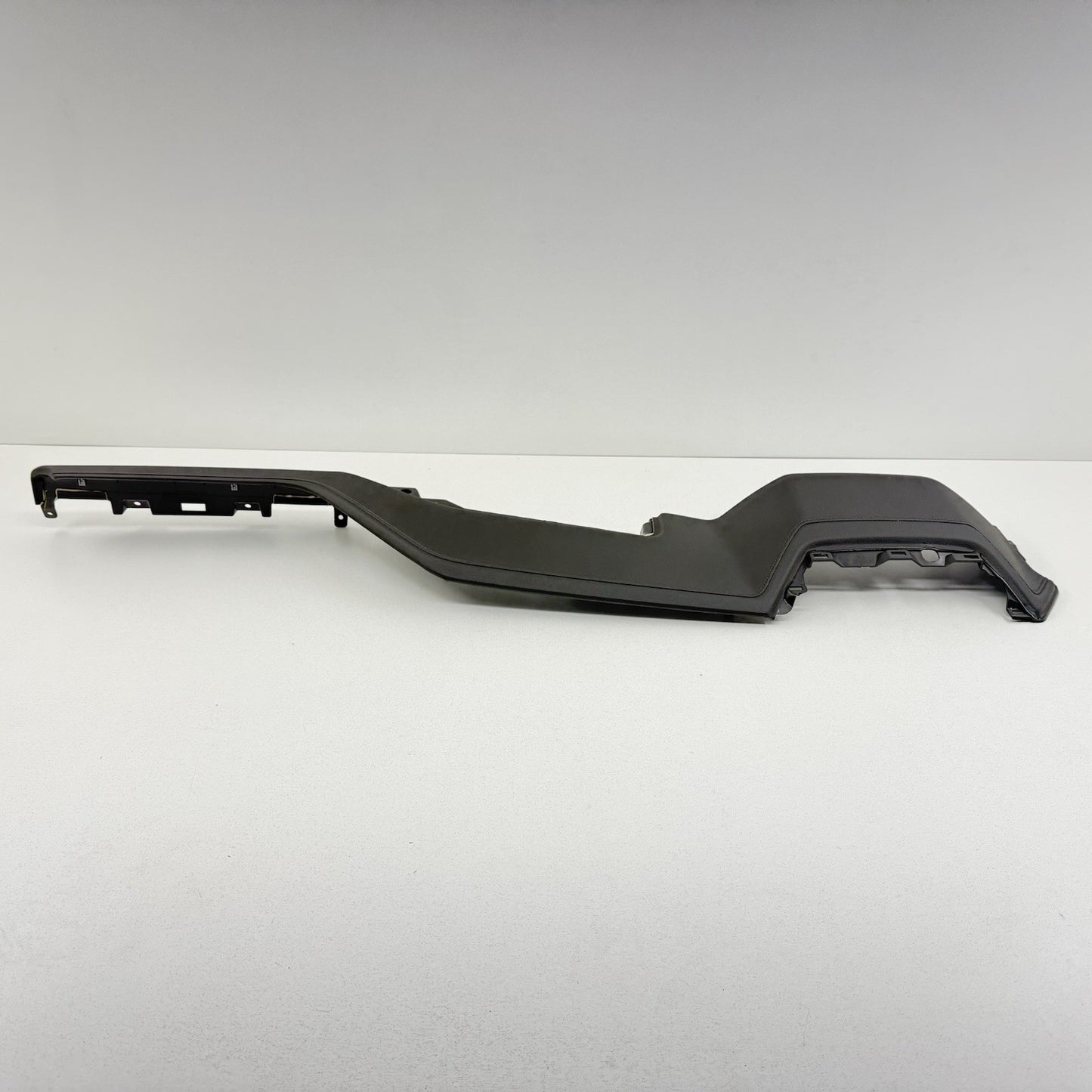 23-25 Chevrolet Silverado 1500 2500 3500 Dashboard Upper Trim Panel Leather OEM