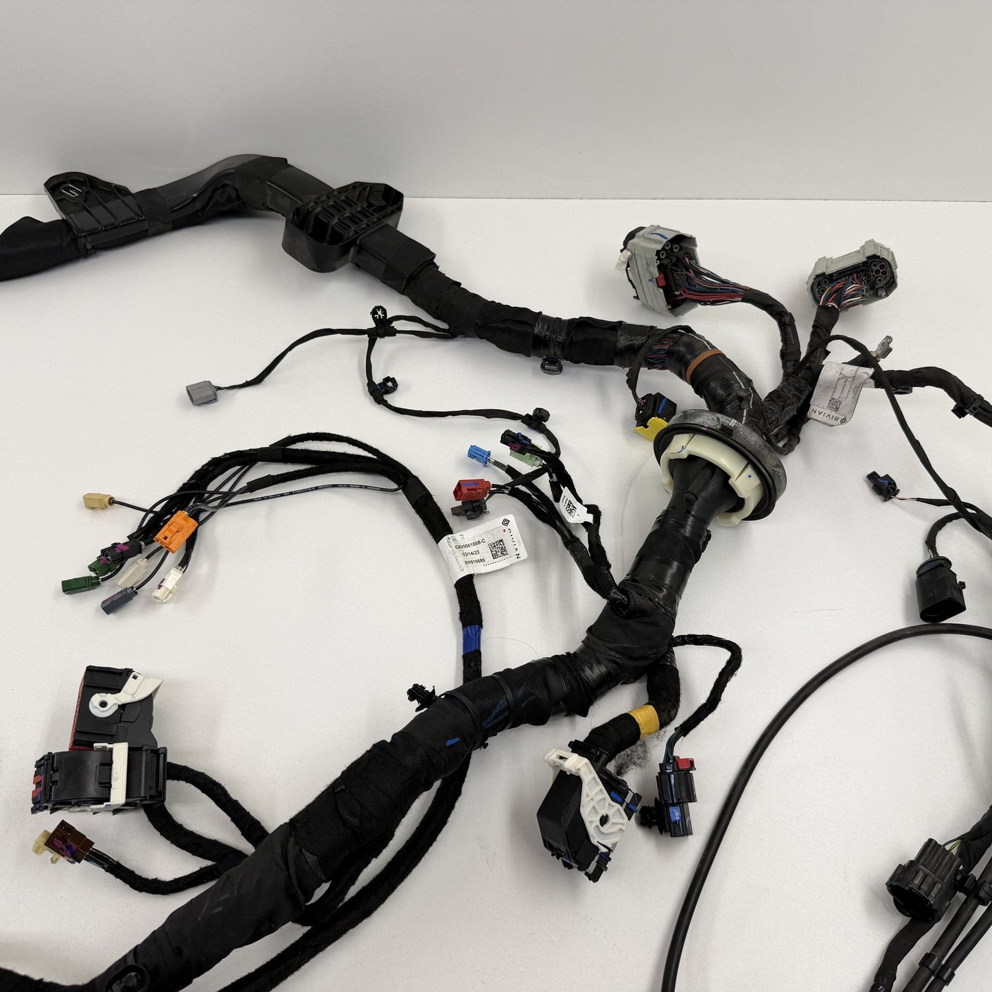 2022-2024 Rivian R1S R1T Front Body Firewall Wiring Harness PT00521772-B OEM