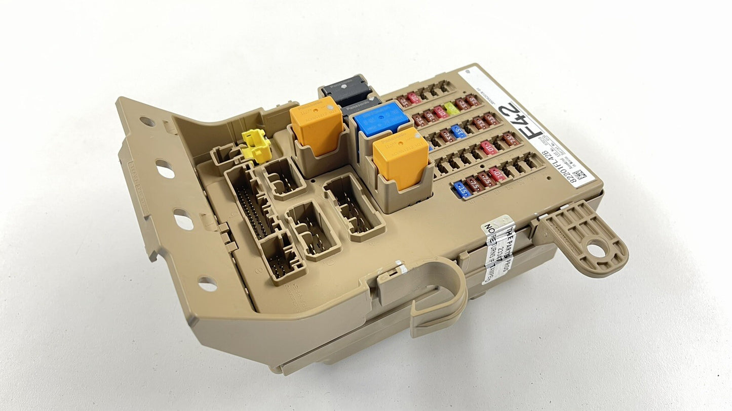 2018 SUBARU IMPREZA CABIN JOINT FUSE RELAY JUNCTION BOX MODULE 82201FL42B OEM