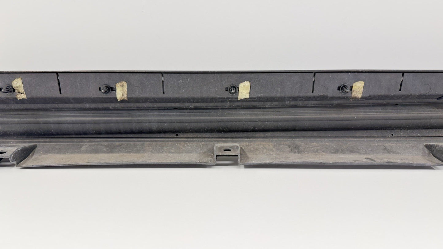 18-24 Maserati Ghibli Passenger Right Side Skirt Rocker Panel Cover Trim OEM
