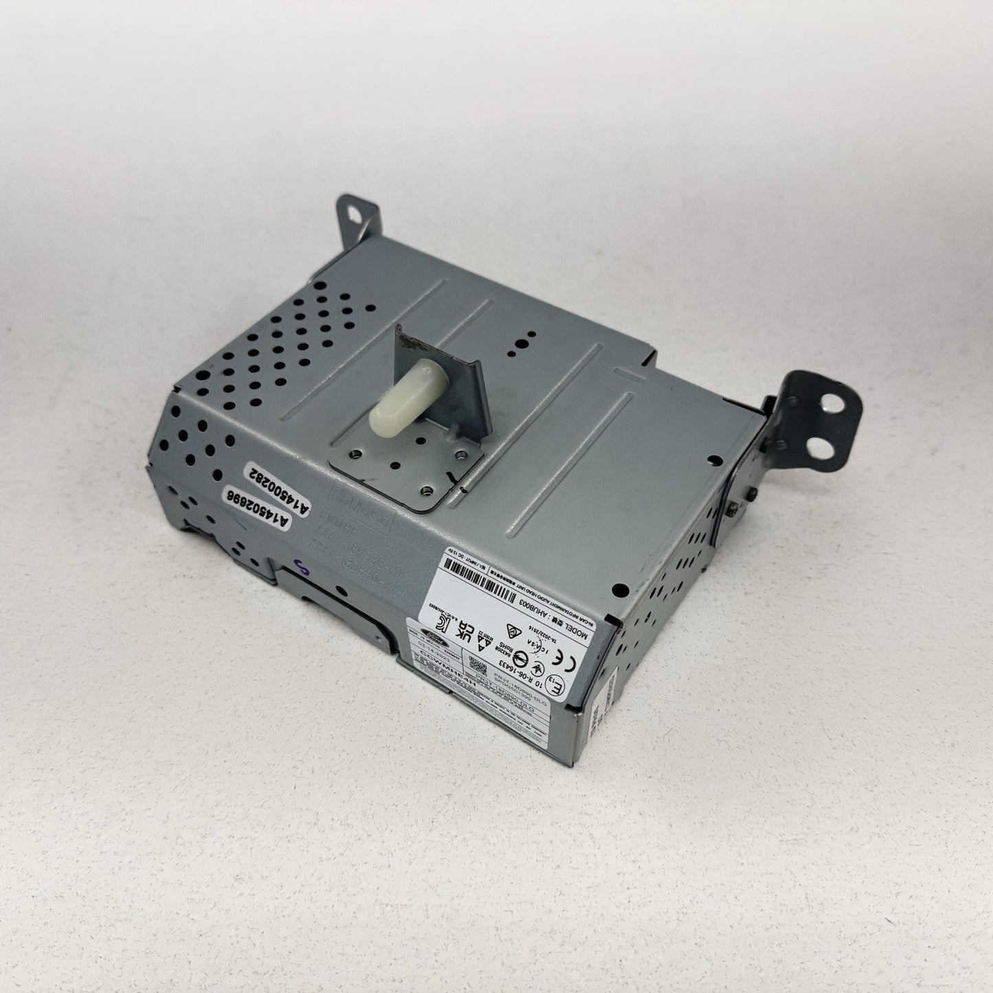 24-25 Ford Mustang Sync 4 AM FM HD Radio Audio Receiver PR3T-18D890-DLG OEM