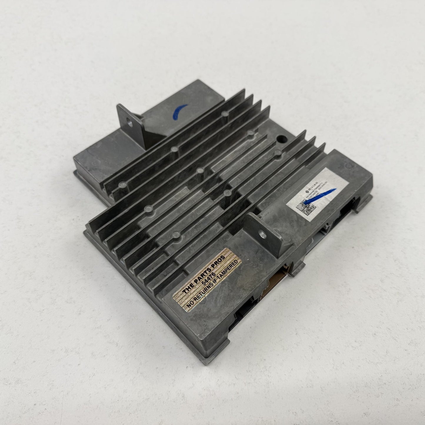 2022-2024 Rivian R1S R1T VDM Vehicle Dynamics Control Module PT00000617-J OEM