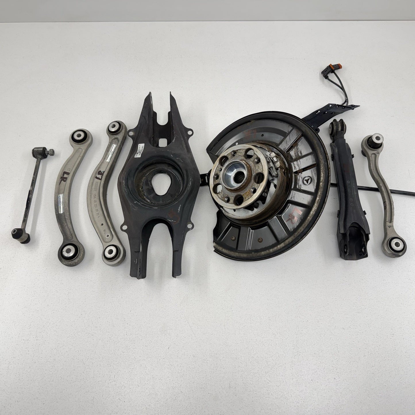 12-18 Mercedes W218 CLS550 Left Rear Knuckle W/ Control Arm Suspension Set OEM
