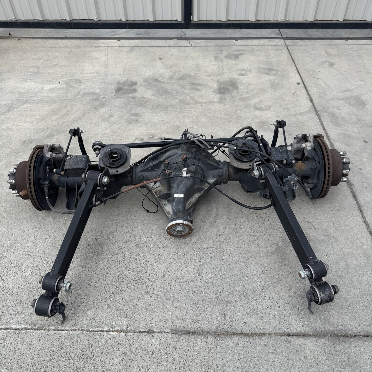 19-26 Ram 2500 Rear Axle 4X4 3.73 Ratio Locking Anti-Spin Differential OEM