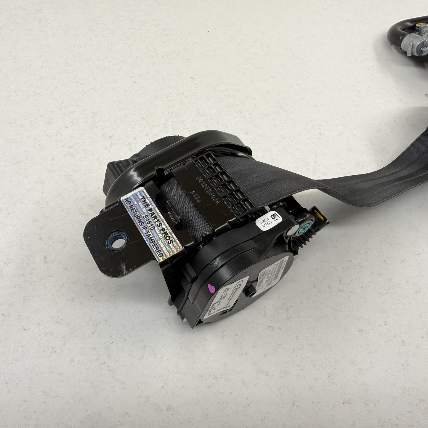 2022-2026 Rivian R1S R1T Driver Left Front Seatbelt Seat Belt Retractor OEM