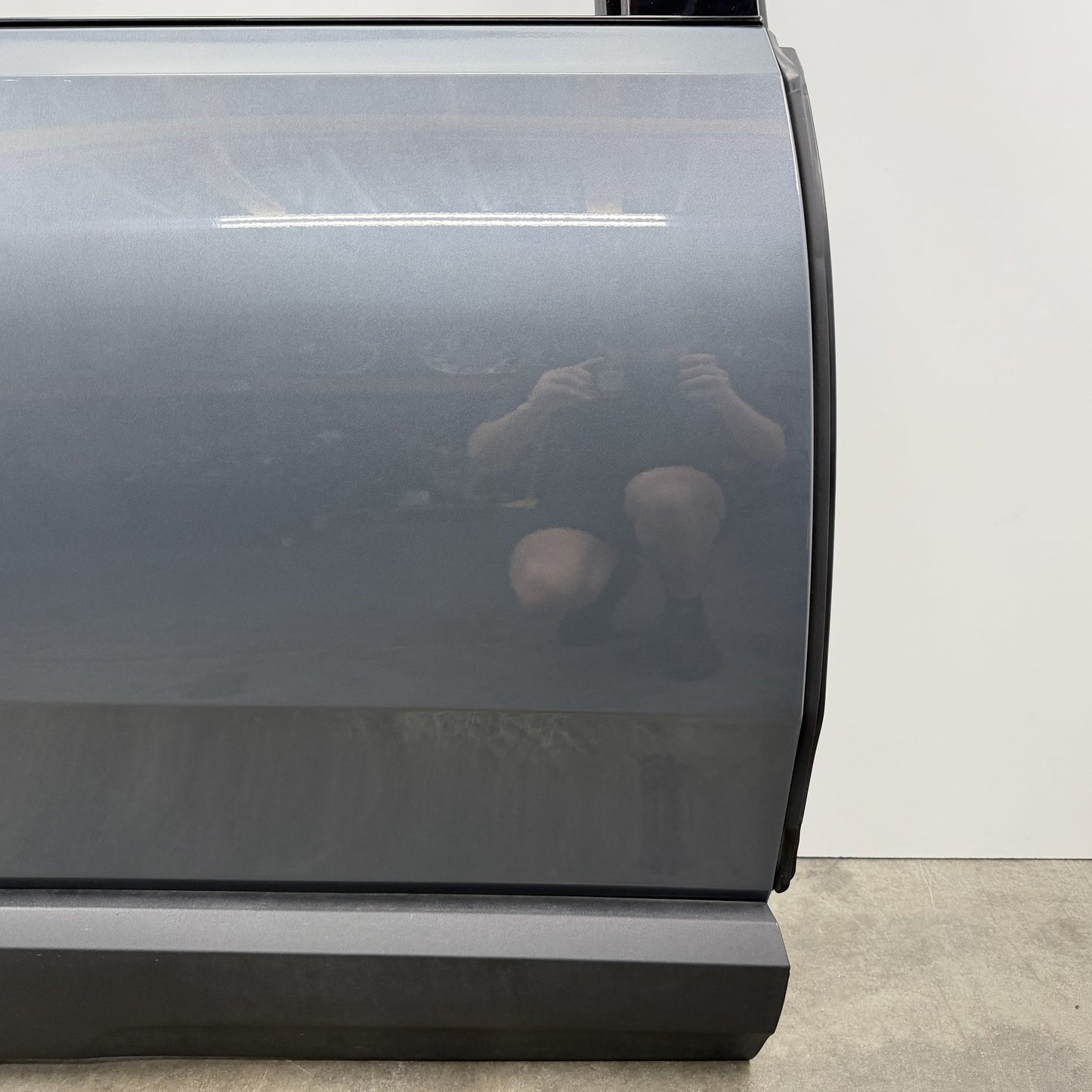 2022-2024 Rivian R1S Passenger Right Rear Door Shell Complete W/ Glass OEM