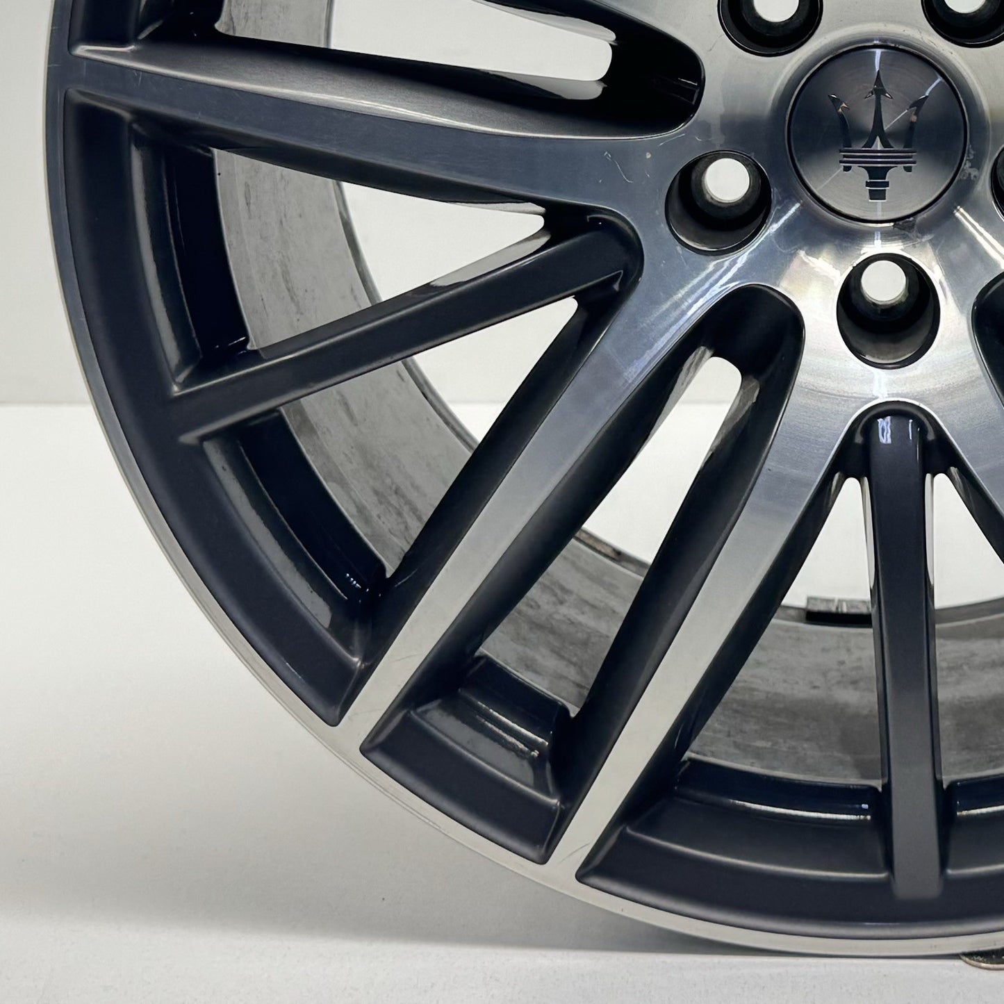 14-24 Maserati Ghibli Rear Wheel RimÂ 19x10 +40 Offset Factory 670016855 OEM