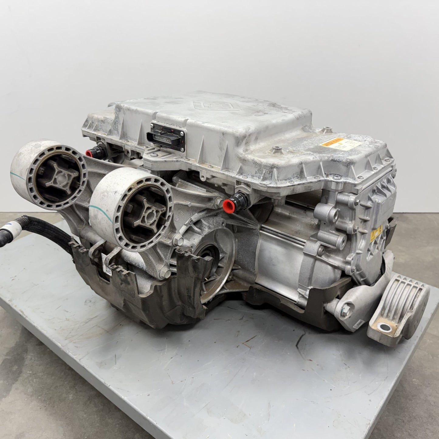 2022-2024 Rivian R1S Quad Motor Front Drive Unit Electric Motor PT00043513-G OEM