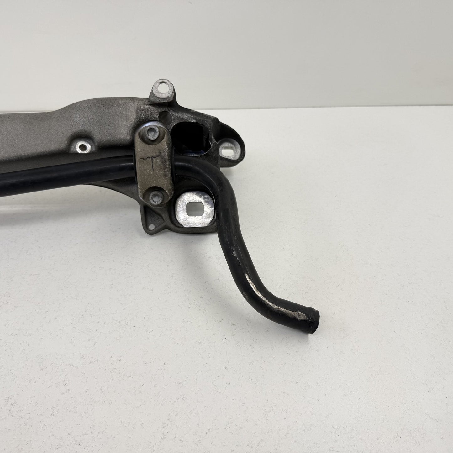 14-18 Bentley Flying Spur Front Engine Crossmember Mount Bracket W/ Sway Bar OEM