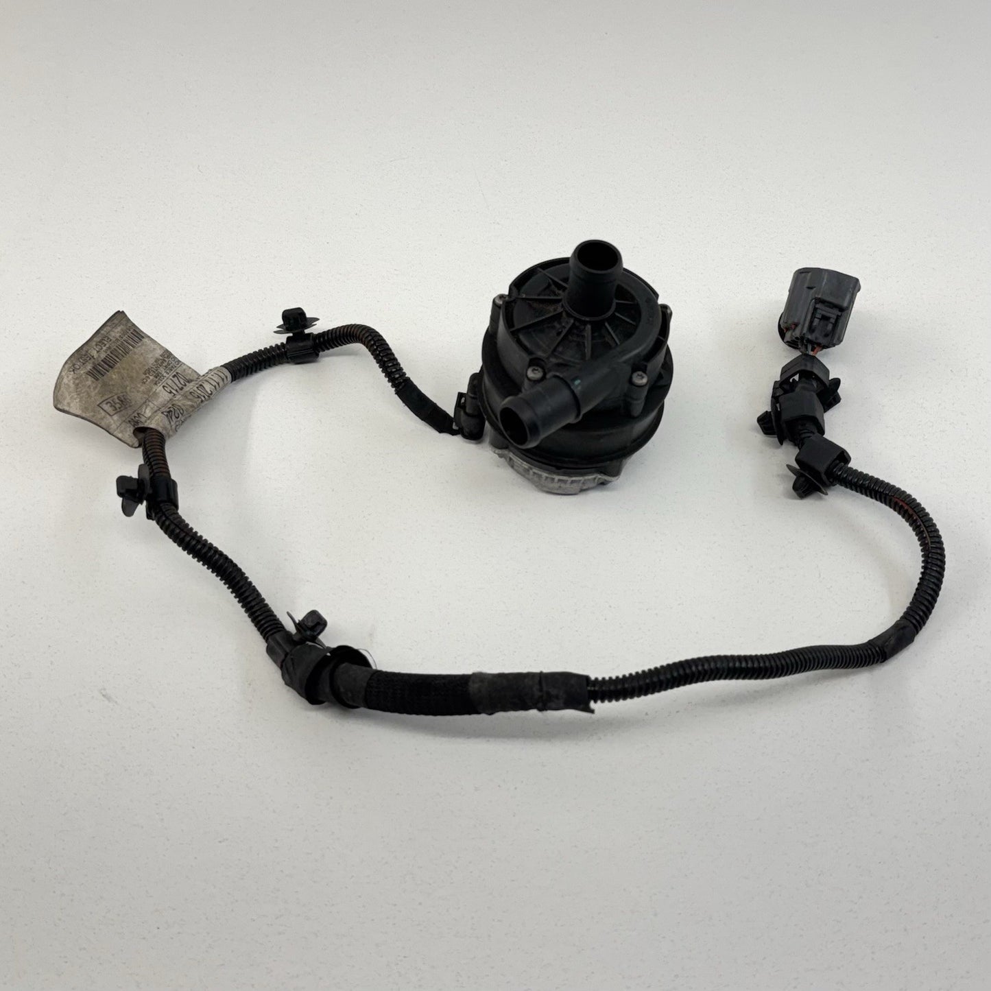 14-24 Maserati Ghibli Auxiliary Electric Secondary Coolant Water Pump OEM