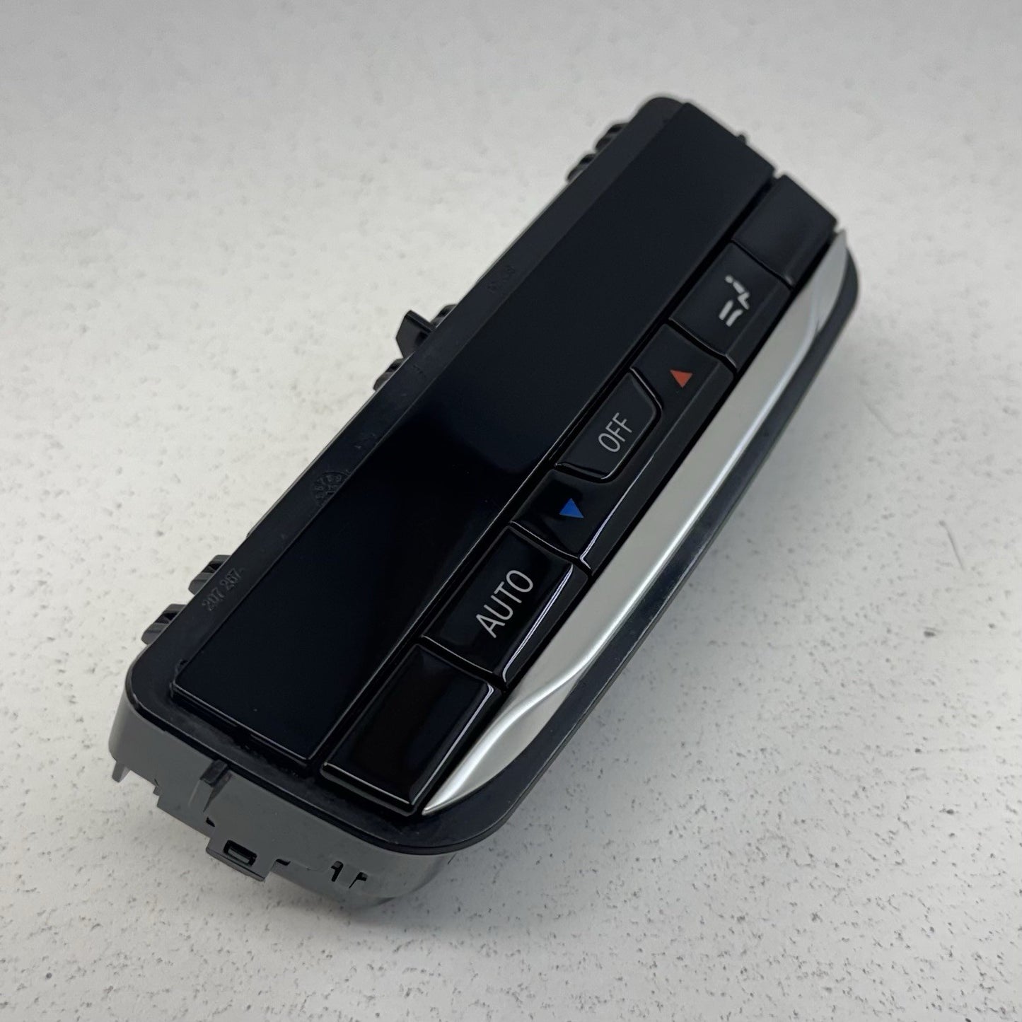 18-24 BMW G01 G02 X3 X4 Rear Console HVAC A/C Climate Control Switch 5A3BBF2 OEM