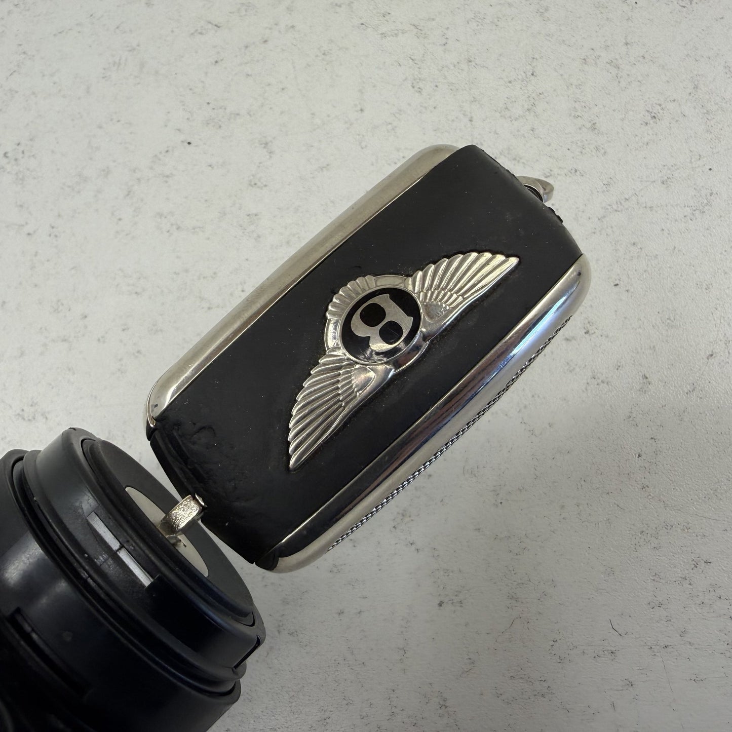 2014-2018 Bentley Flying Spur Ignition Switch Module W/ Key 3D0905865H OEM