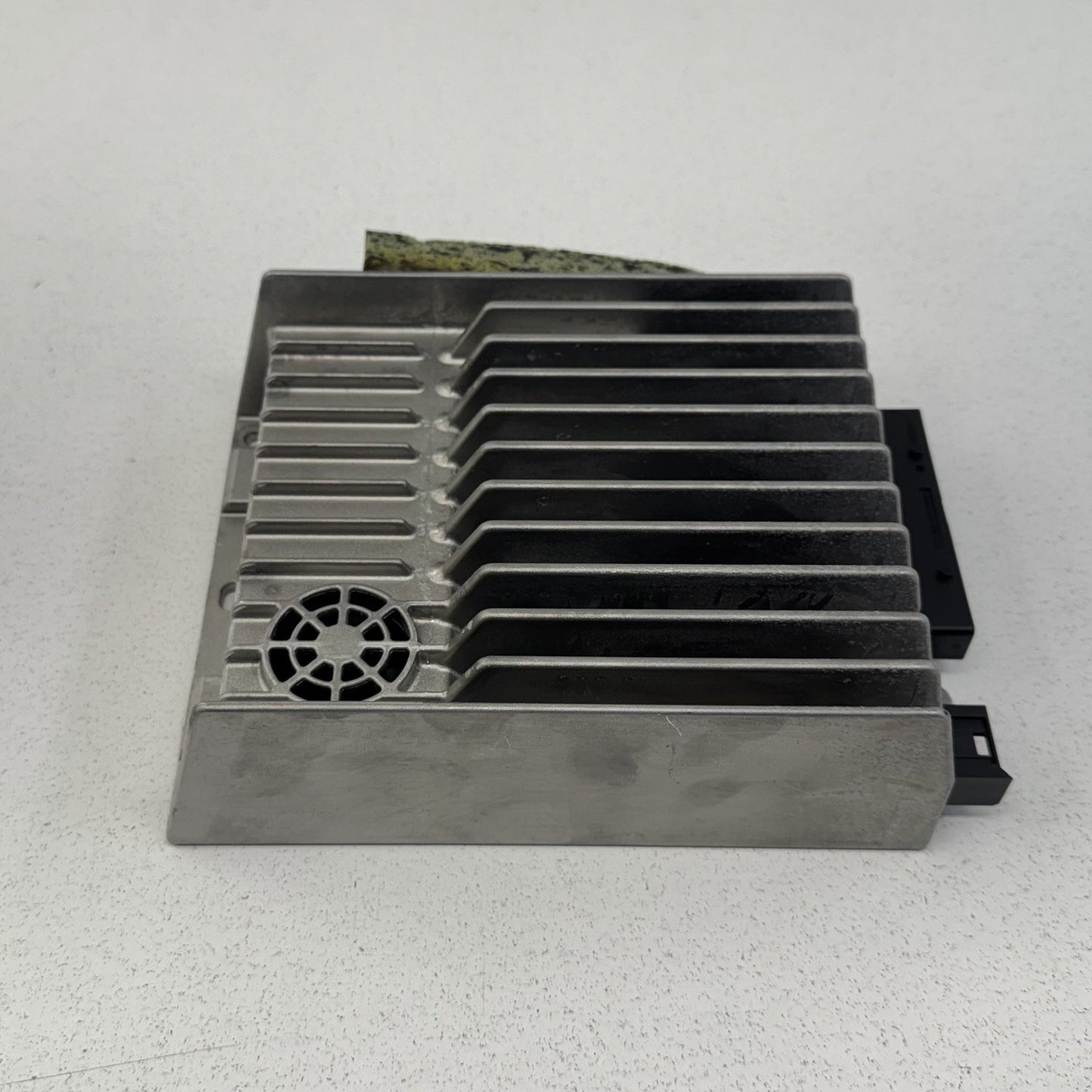 08-17 Mercedes W204 W212 W218 C E CLS Audio Sound Amplifier Amp 2129005213 OEM