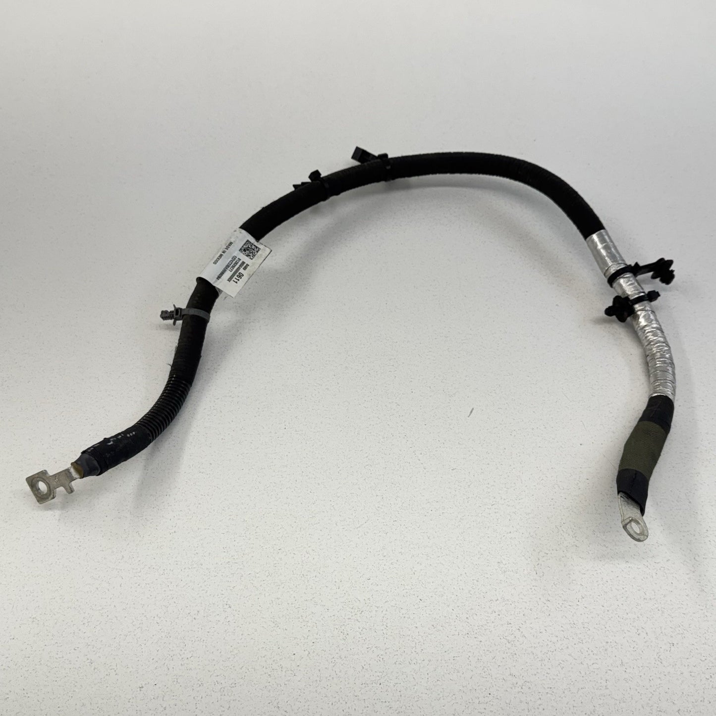 24-25 Silverado Sierra 2500 3500 6.6L Positive Battery Cable Wire 84890611 OEM