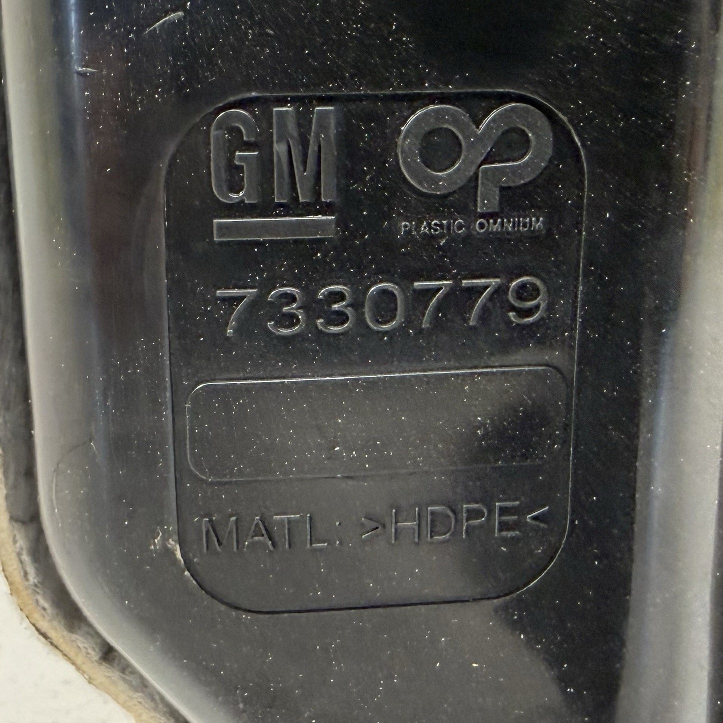 24-25 Silverado Sierra 2500 3500 Diesel Exhaust Fluid Def Tank With Pump OEM