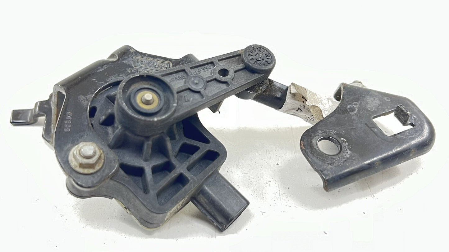 18-23 FORD MUSTANG GT BULLITT RIGHT REAR HEADLIGHT HEIGHT LEVEL SENSOR OEM