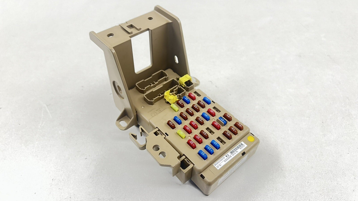 18-21 SUBARU WRX DASHBOARD CABIN FUSE RELAY JUNCTION BOX MODULE 82201VA070 OEM