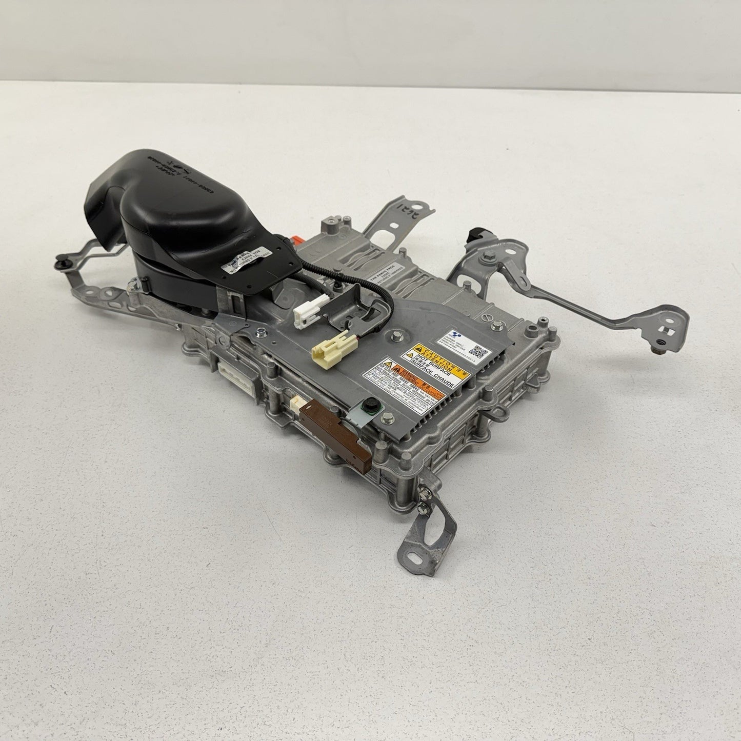 2020 Toyota Prius Prime High Voltage Battery Charger Module Unit G9090-47050 OEM