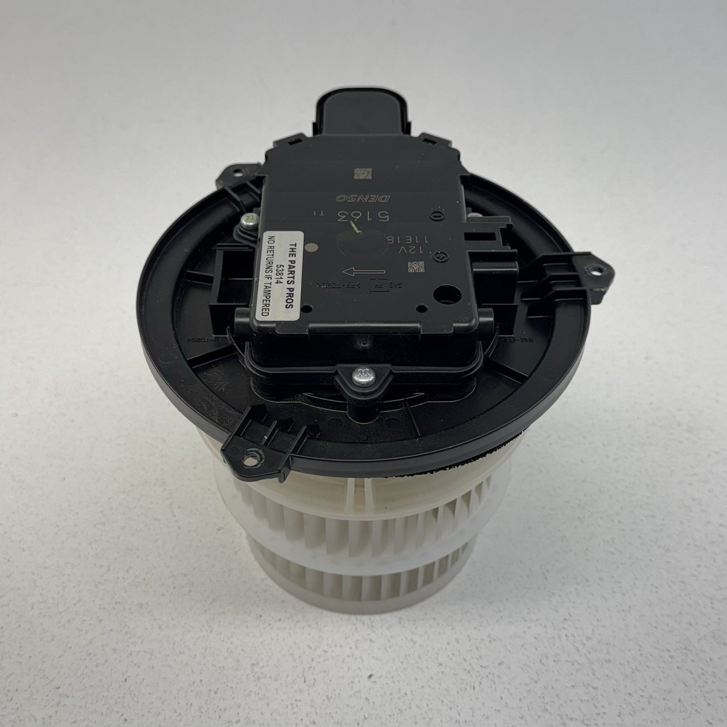 21-26 Lexus IS300 IS350 IS500 HVAC AC Air Temperature Fan Blower Motor Wheel OEM