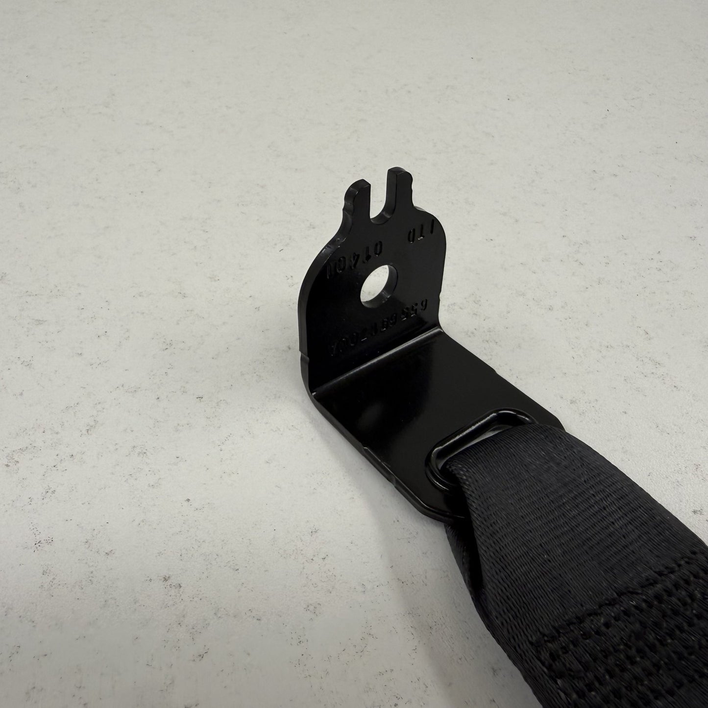 2022-2024 Rivian R1S Left Rear 2nd Second Row Seatbelt Seat Belt Retractor OEM